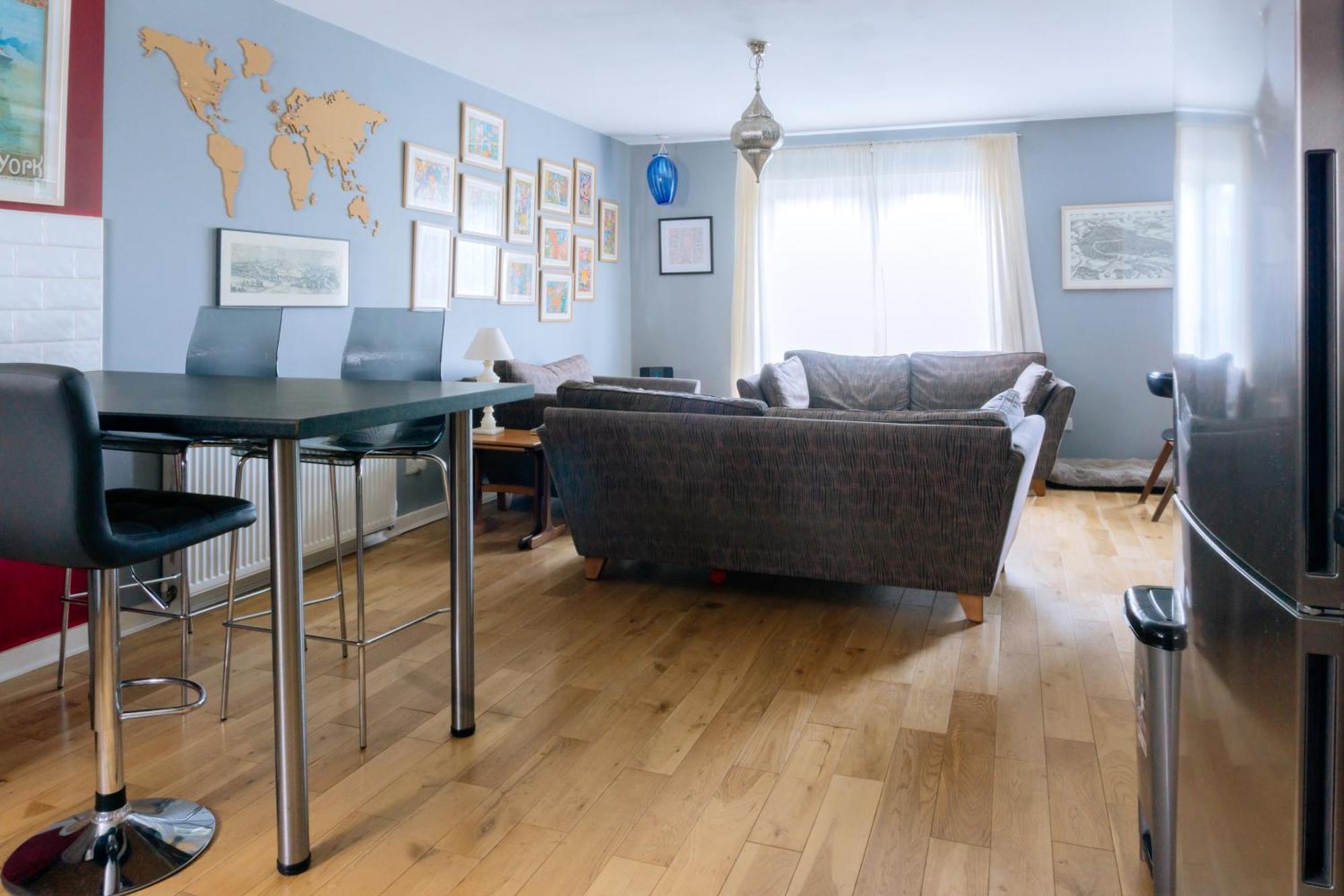 Stylish 3 Bedroom Apartment Near Hollyrood Park إدنبرة المظهر الخارجي الصورة
