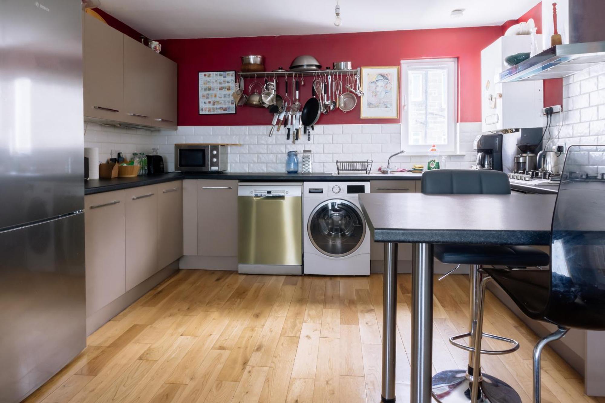 Stylish 3 Bedroom Apartment Near Hollyrood Park إدنبرة المظهر الخارجي الصورة